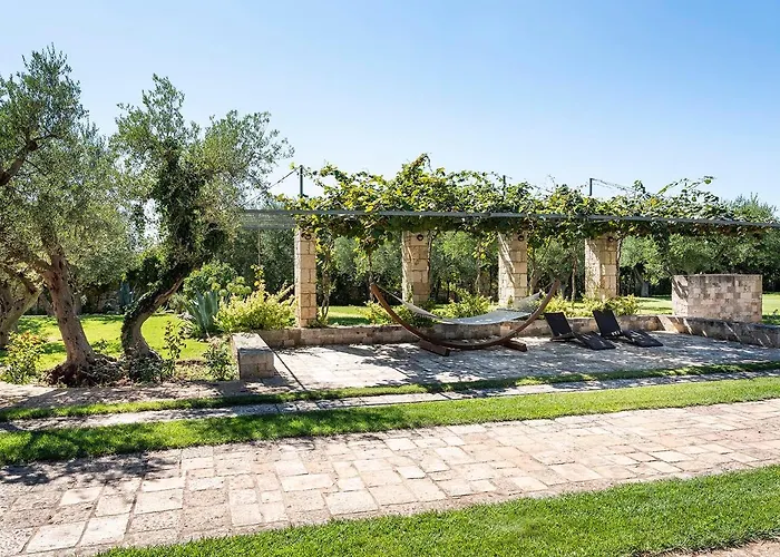 Trulli Uliveto Acquafonda